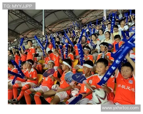 聚焦当今绿茵赛场巨星风采展现现役足球球星激情瞬间